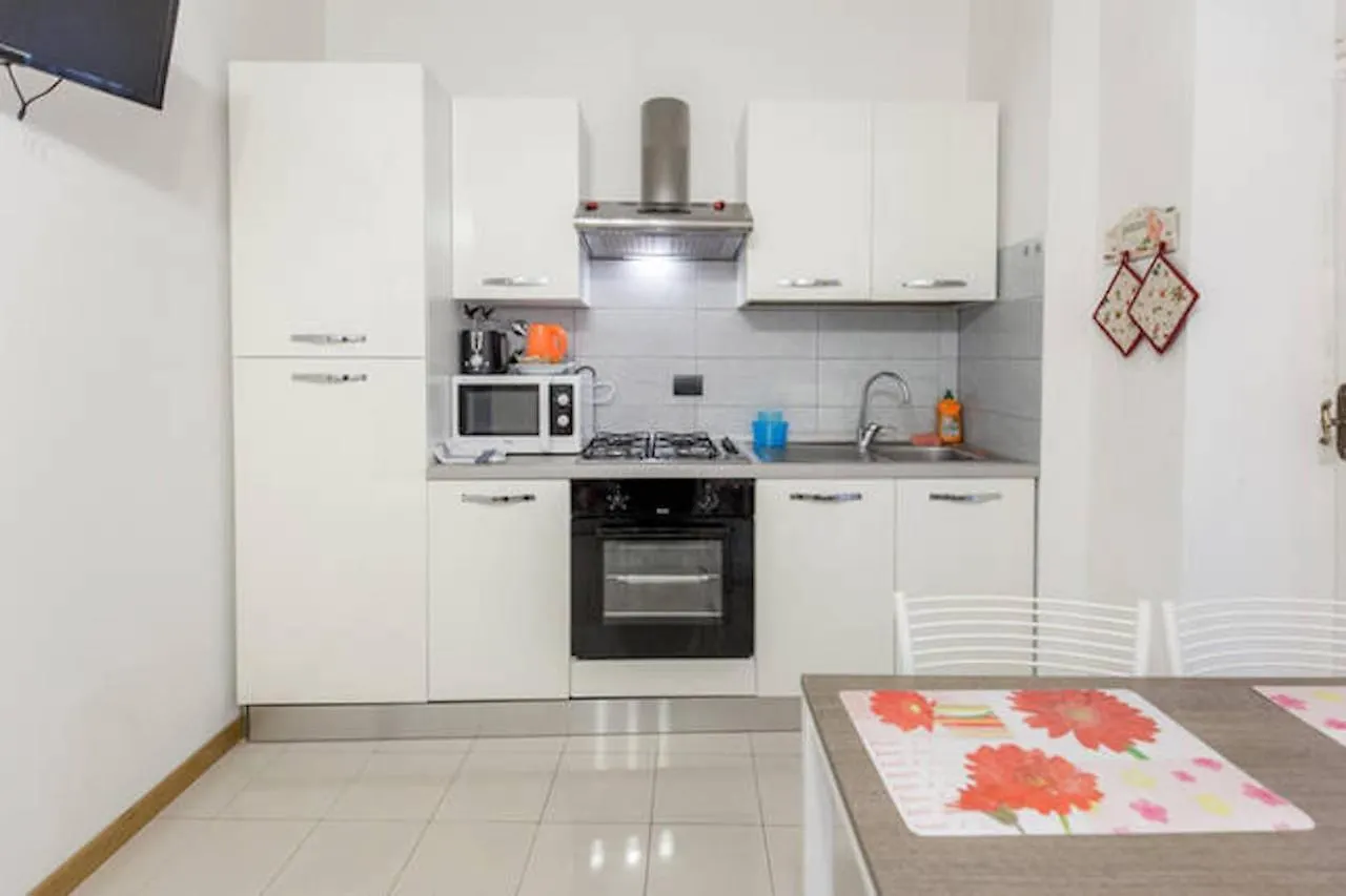 Florence Concierge - Faenza Apartment 0*,  イタリア